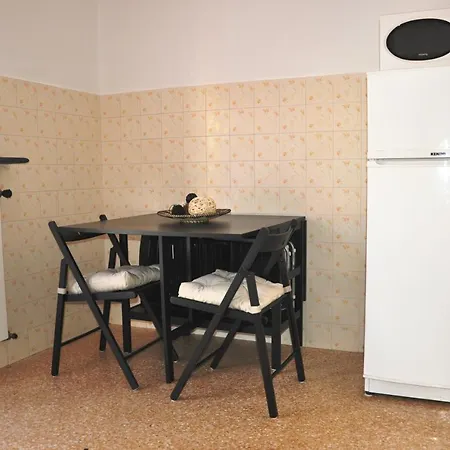 Viale Repubblica 307 4 *