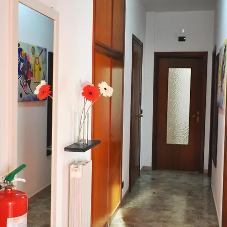 아파트 Viale Repubblica 307 4 피에트라리구레