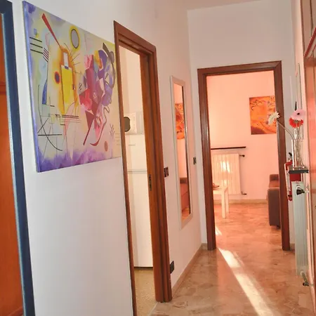 Viale Repubblica 307 4 * 피에트라리구레