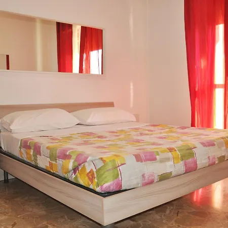 Appartement Viale Repubblica 307 4 *