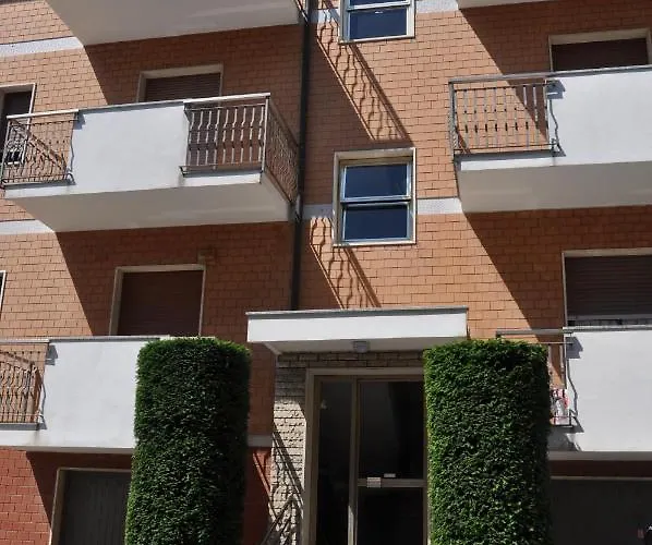 Apartamento Viale Repubblica 307 4 *