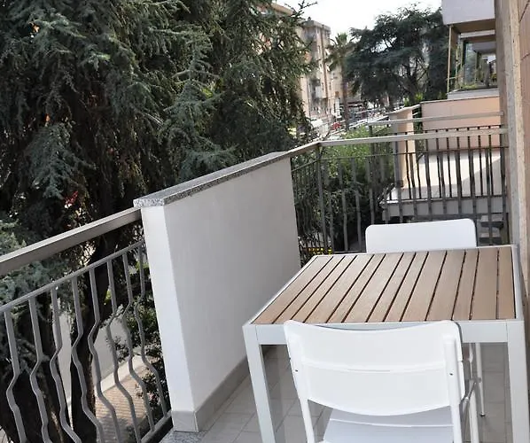Apartman Viale Repubblica 307 4